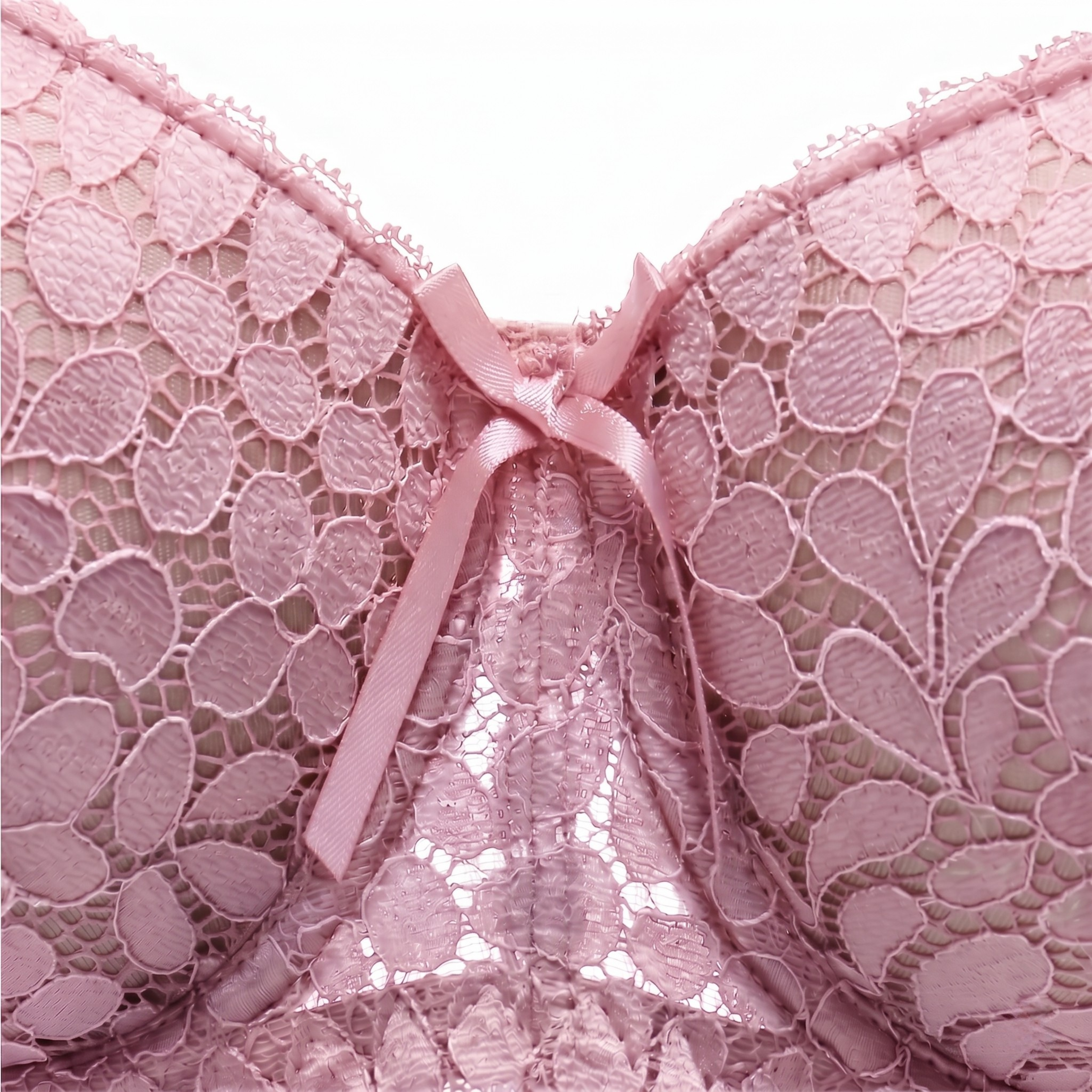 Sculpt & Lift Convertible Heavy Padded Lace Bra (PINK)