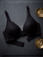 Romantic Scalloped Lace Bra Lightweight Support